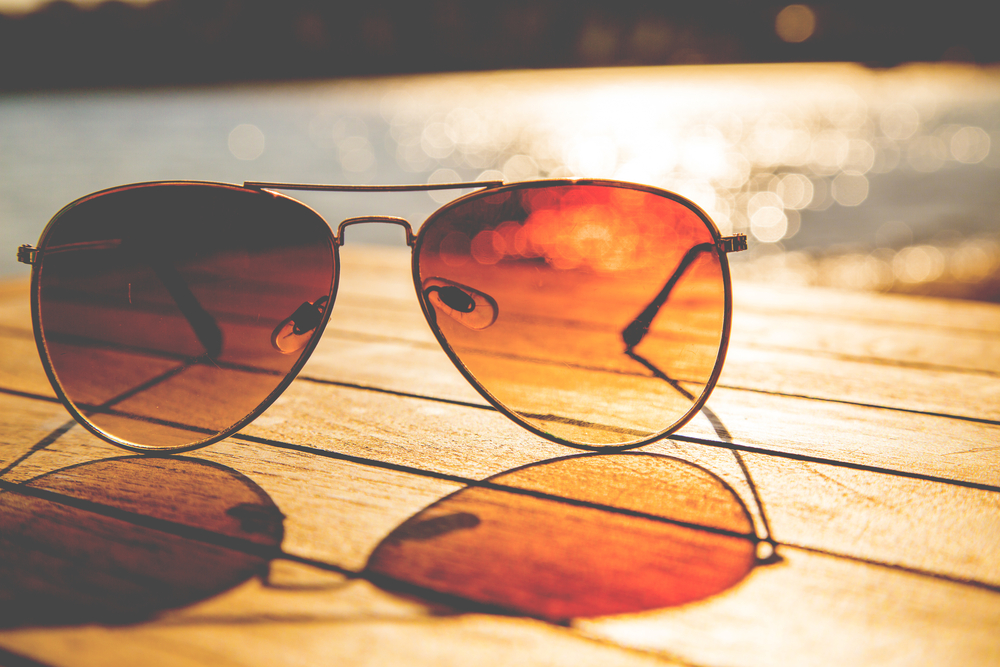 Tips for choosing the right men’s sunglasses as per the face shape